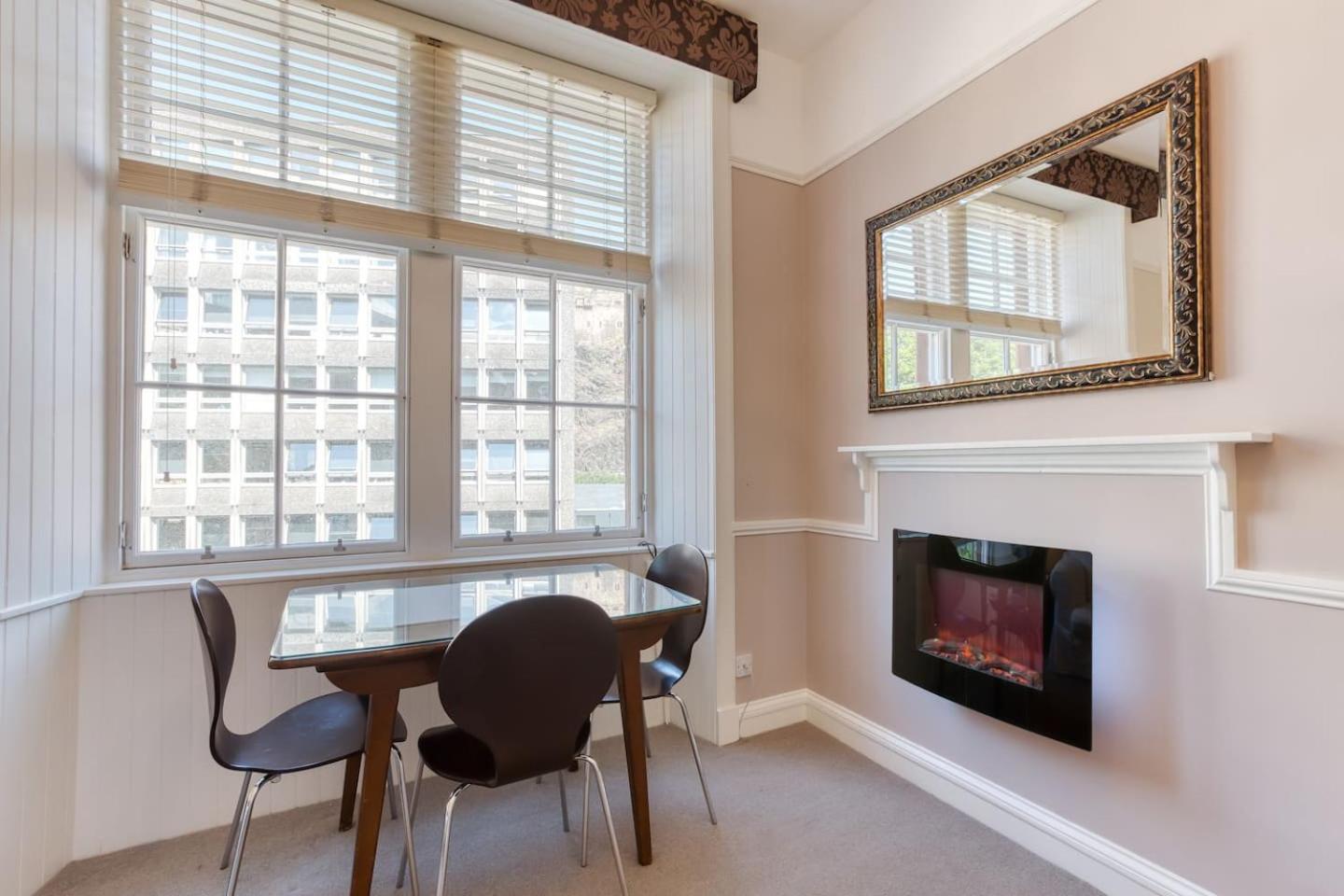 West Port - 2Br In The Heart Of The Old Town Just Off The Grassmarket إدنبرة المظهر الخارجي الصورة