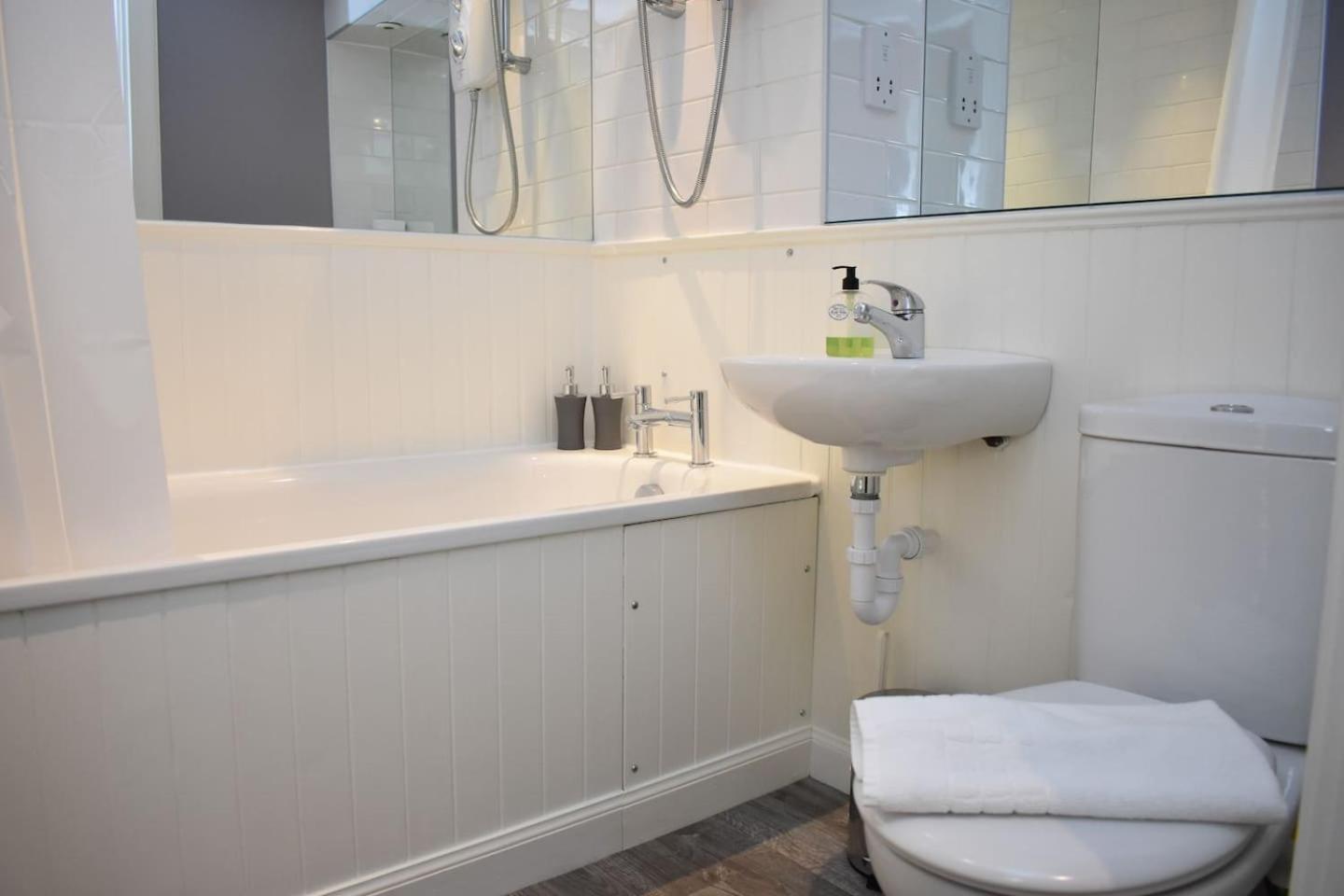 West Port - 2Br In The Heart Of The Old Town Just Off The Grassmarket إدنبرة المظهر الخارجي الصورة